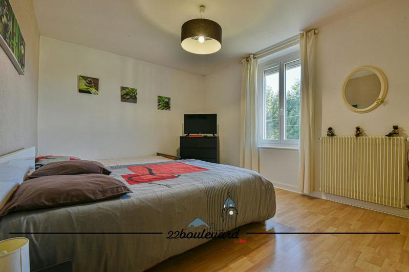 Maison - 196 m² - 8 pièces