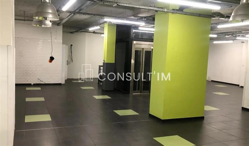 Local commercial - 327 m²