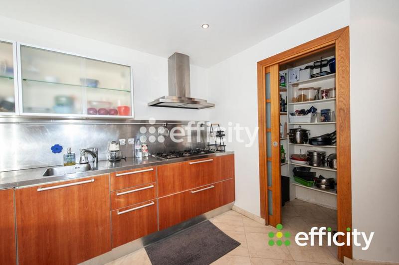 Pavillon - 183 m² - 5 pièces