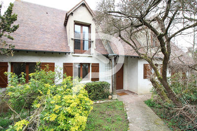 Maison - 181 m² - 8 pièces