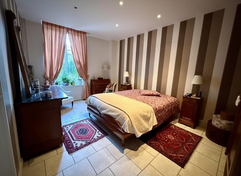 Appartement - 140 m² - 5 pièces