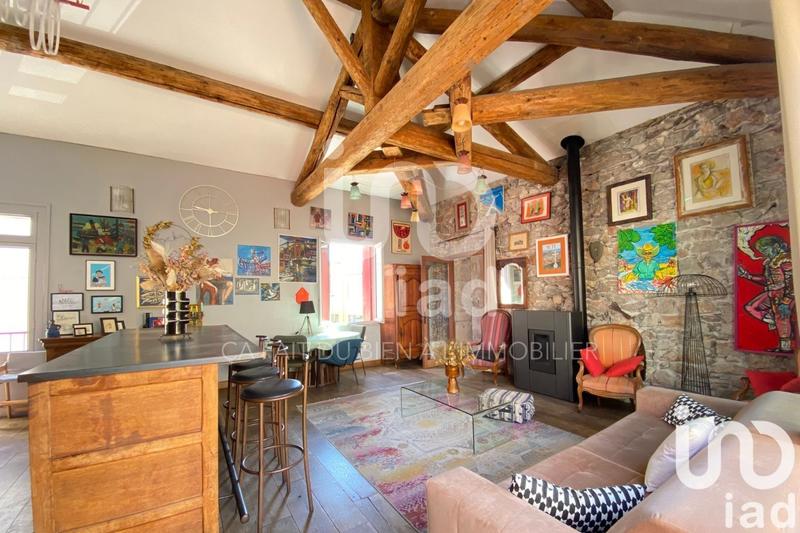 Maison - 200 m² - 8 pièces