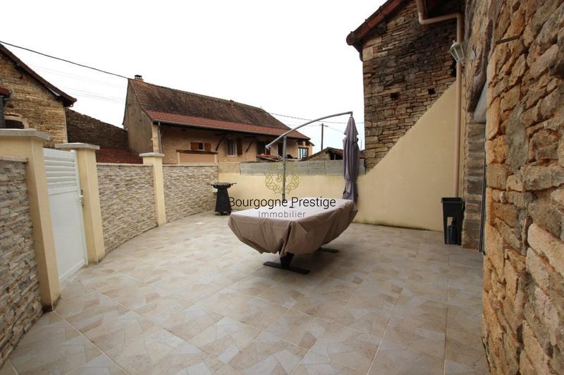 Maison de village - 92 m² - 3 pièces