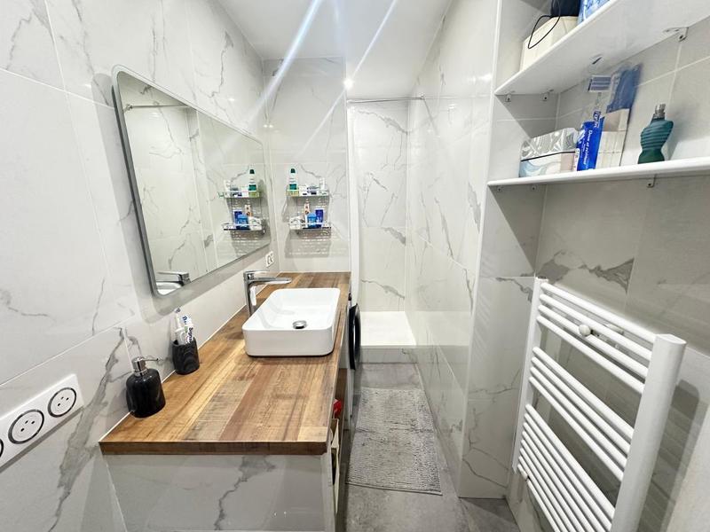 Appartement - 80 m² - 4 pièces