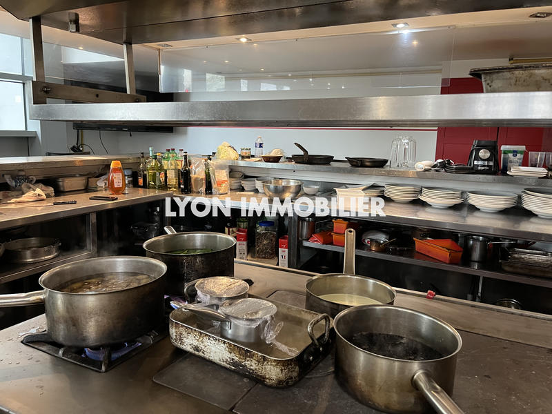 Fonds de commerce - Local commercial - 170 m²