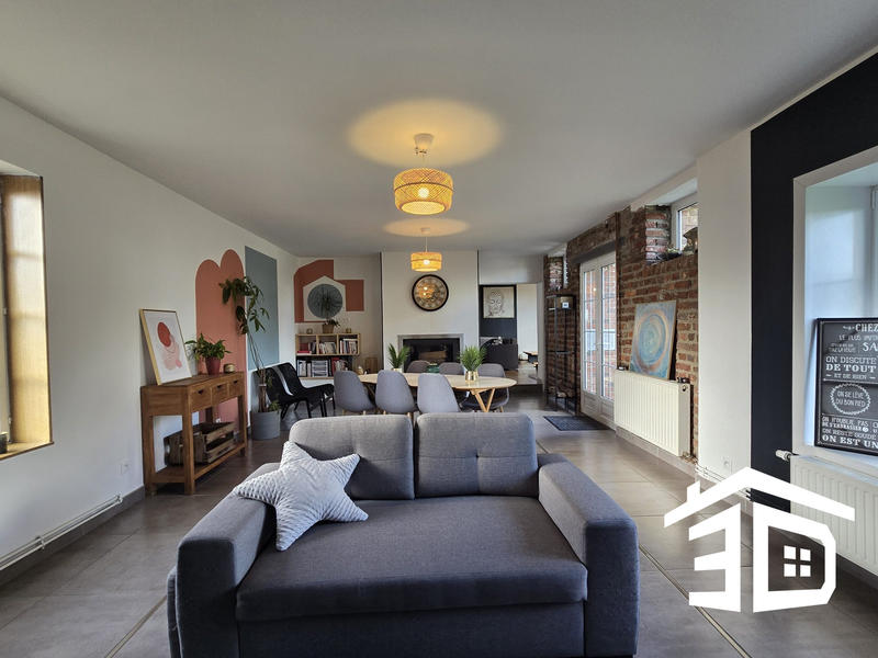 Maison - 180 m² - 8 pièces