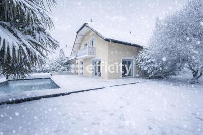 Maison - 155 m² - 5 pièces