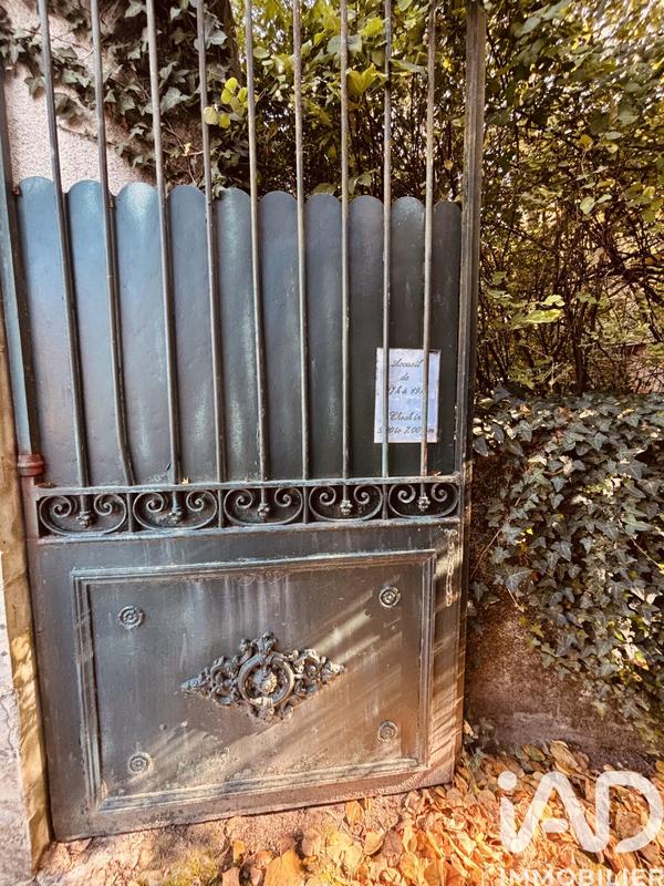 Maison - 550 m² - 14 pièces