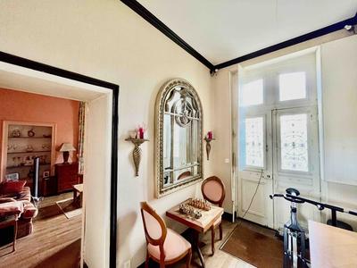 Maison - 222 m² - 9 pièces