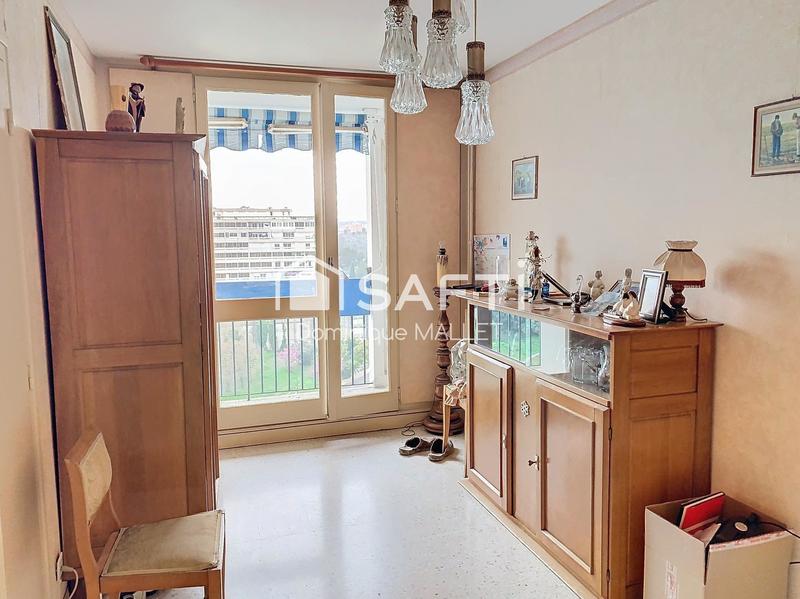 Appartement - 90 m² - 4 pièces