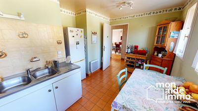 Maison - 93 m² - 4 pièces