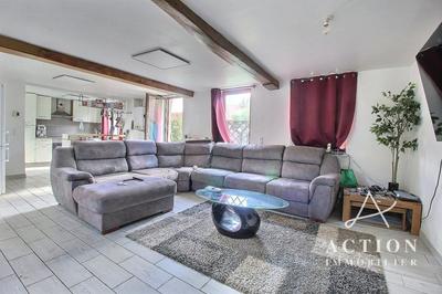 Maison - 83 m² - 4 pièces