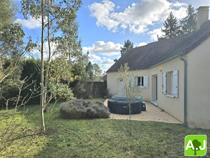 Maison - 90 m² - 5 pièces