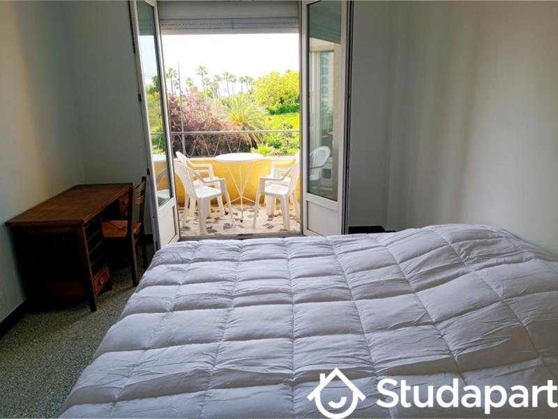 Chambre - 9 m² - 1 pièce