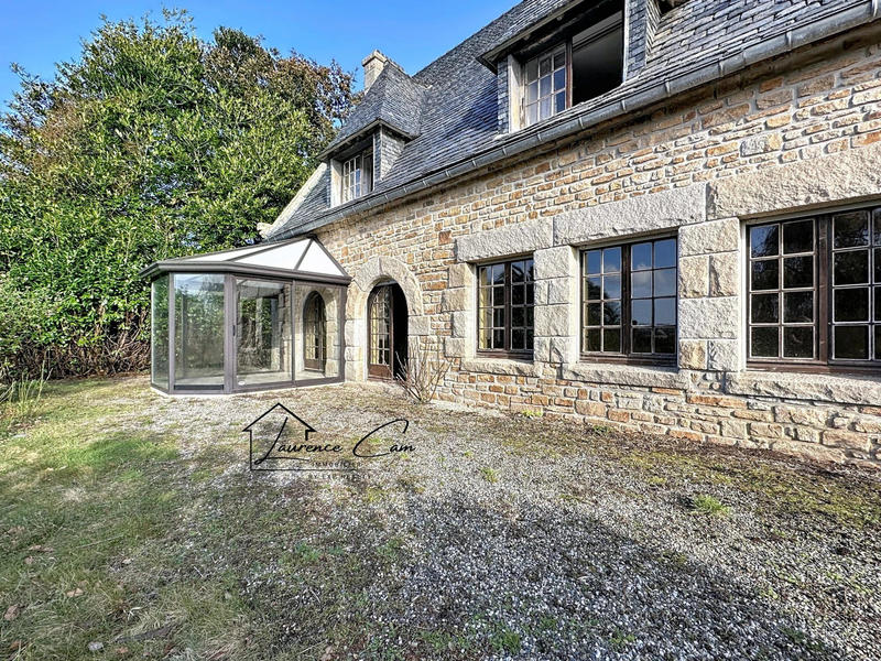 Maison - 404 m² - 12 pièces