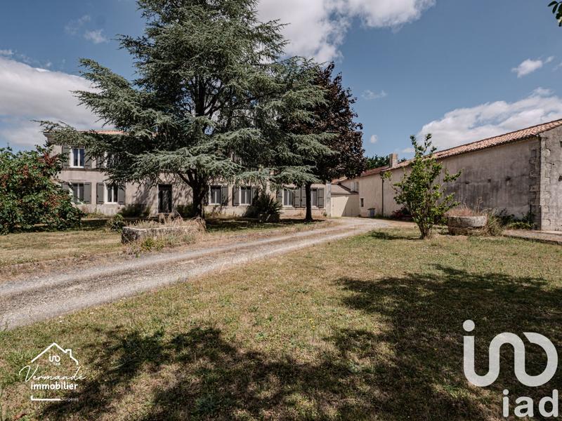 Maison - 225 m² - 6 pièces