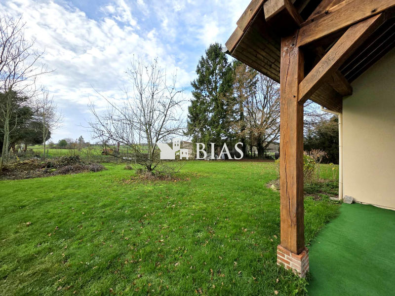 Maison traditionnelle - 131 m² - 6 pièces