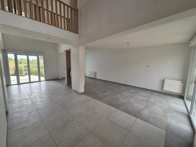 Maison - 158 m² - 5 pièces