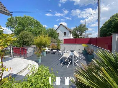 Maison - 170 m² - 7 pièces