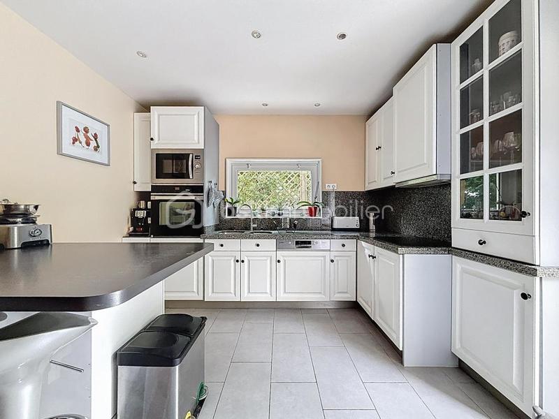 Maison - 104 m² - 5 pièces