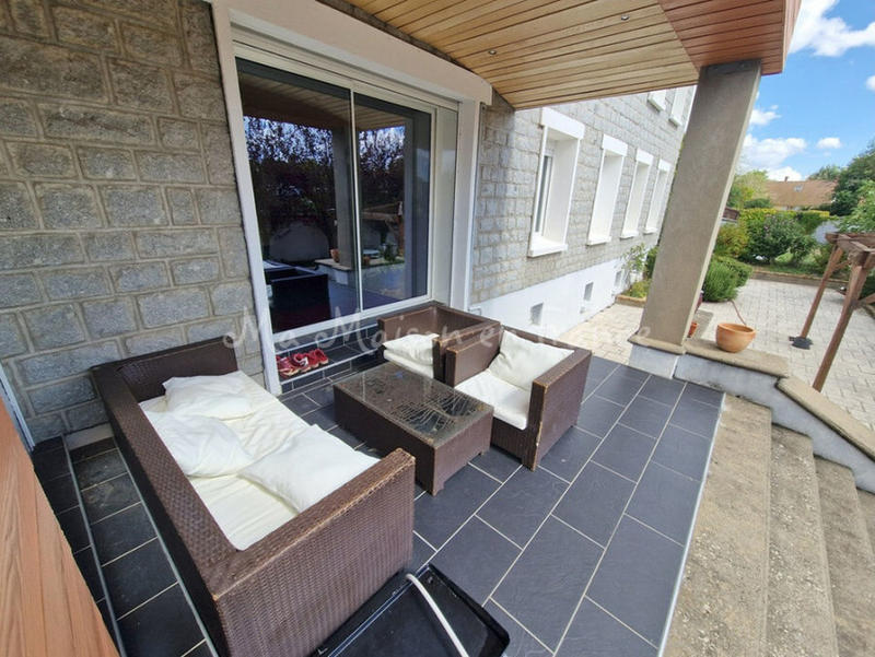 Maison - 350 m² - 13 pièces