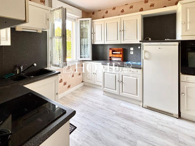 Maison - 82 m² - 5 pièces