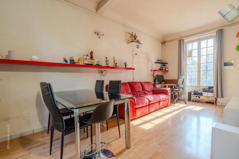 Propriété - 300 m² - 5 pièces