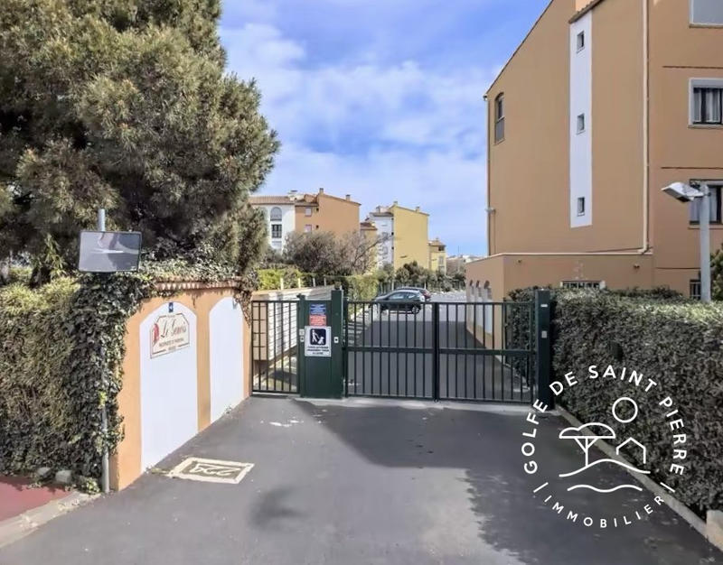 Parking / Garage - 14 m²