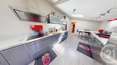 Maison - 172 m² - 7 pièces