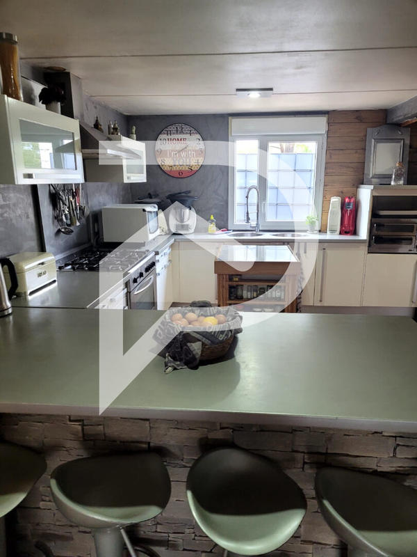 Maison - 122 m² - 4 pièces