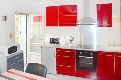 Maison - 152 m² - 9 pièces