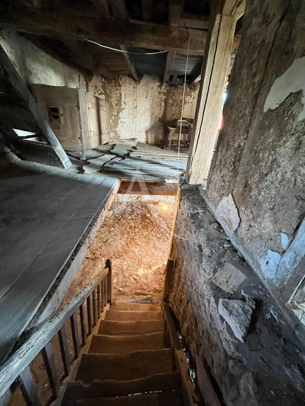 Maison - 146 m² - 2 pièces