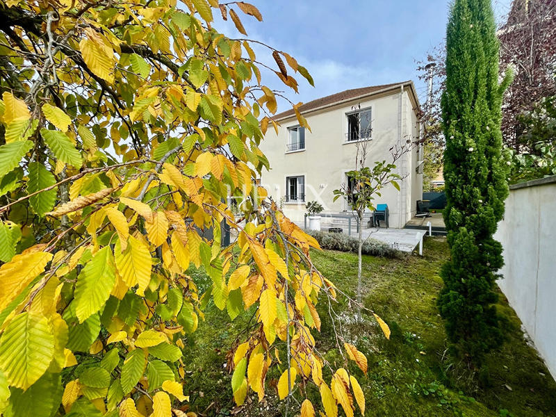Maison - 166 m² - 6 pièces