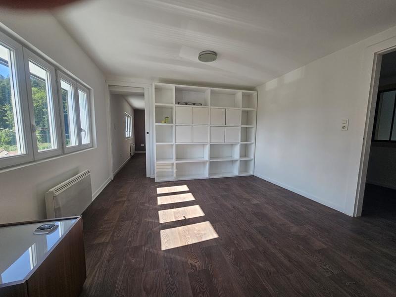 Maison - 178 m² - 7 pièces