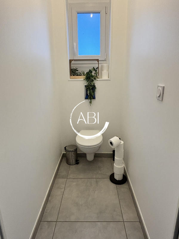 Maison - 80 m² - 3 pièces