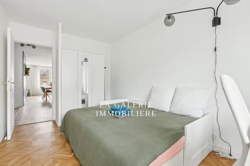 Appartement - 85 m² - 4 pièces