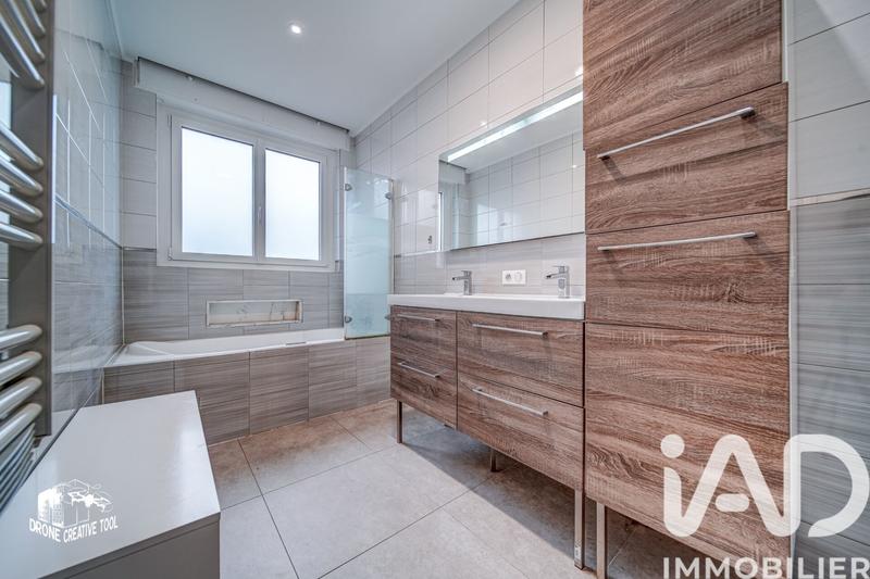 Duplex - 163 m² - 8 pièces