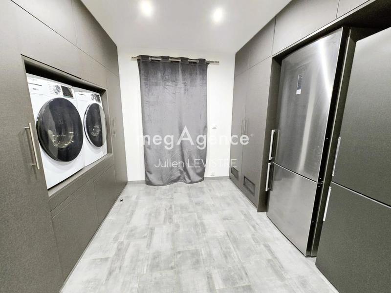 Maison - 190 m² - 7 pièces