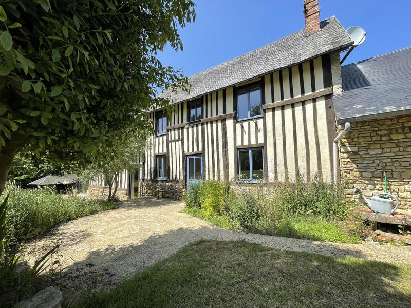 Maison ancienne - 204 m² - 10 pièces