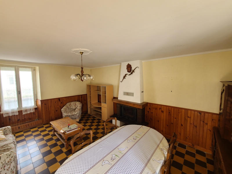 Maison - 134 m² - 9 pièces