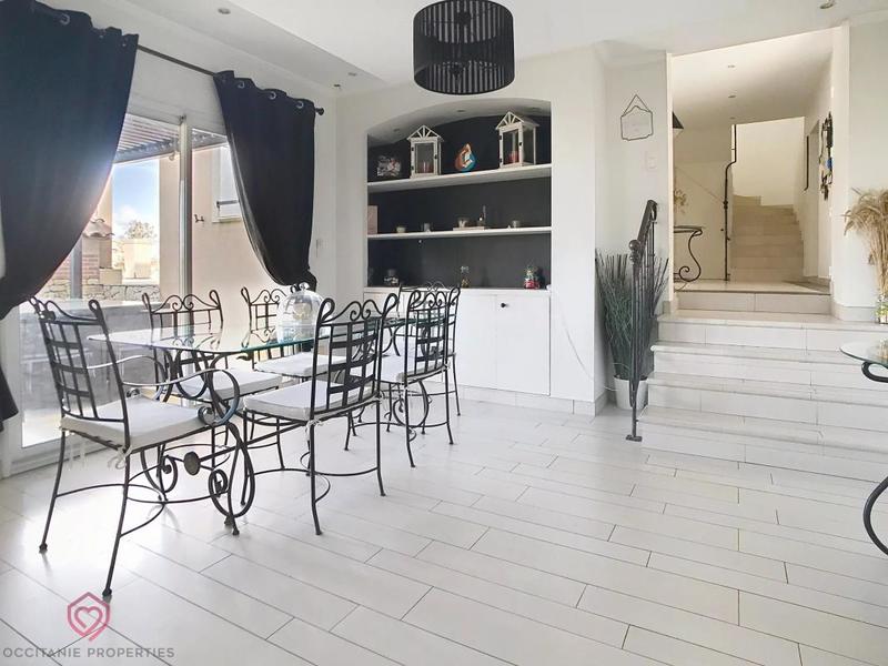 Villa - 205 m² - 7 pièces