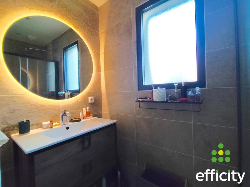 Maison - 160 m² - 6 pièces