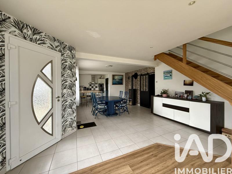 Maison - 169 m² - 8 pièces