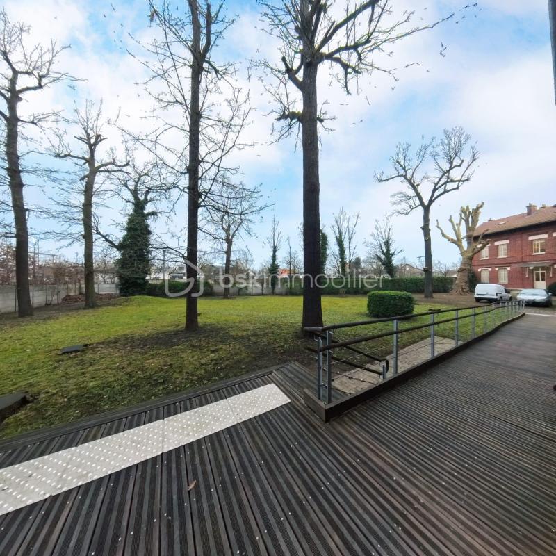 Immeuble - 1 665 m² - 33 pièces