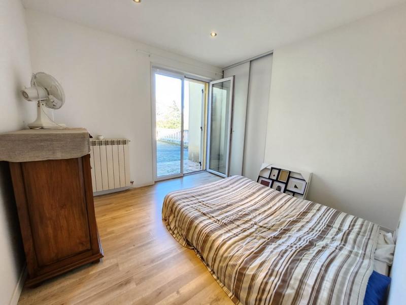 Maison - 200 m² - 8 pièces