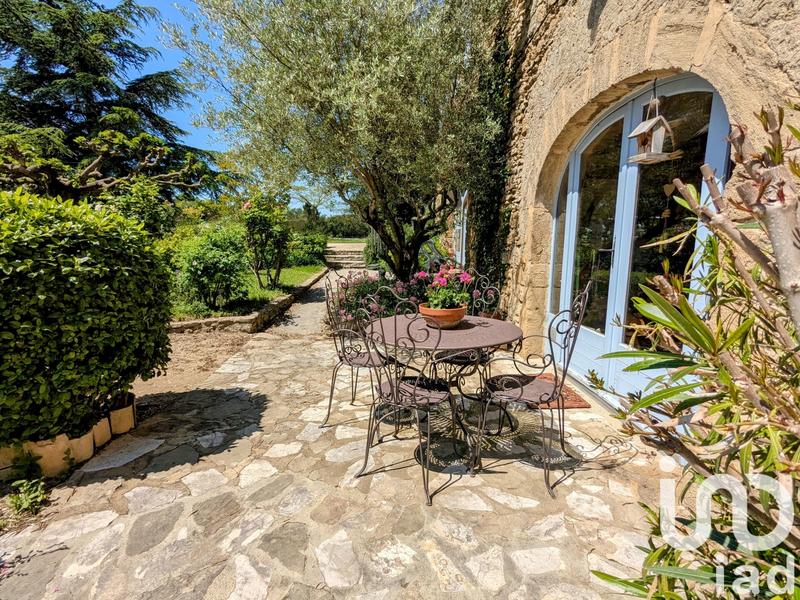 Maison - 330 m² - 10 pièces