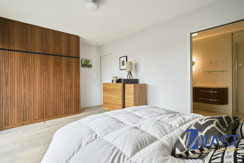 Appartement - 110 m² - 3 pièces