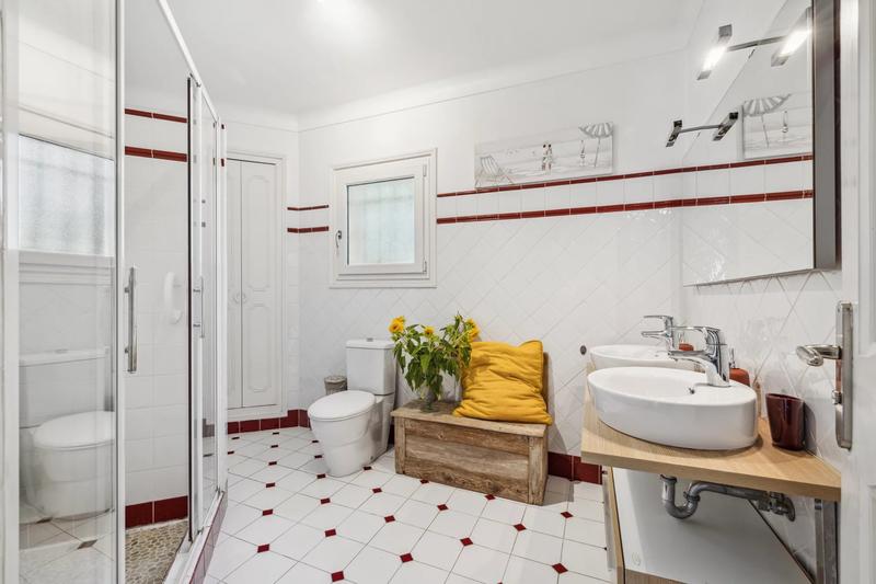 Maison - 155 m² - 7 pièces