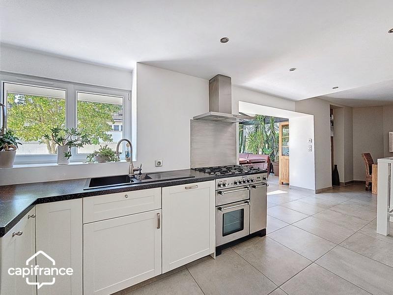 Maison - 122 m² - 6 pièces