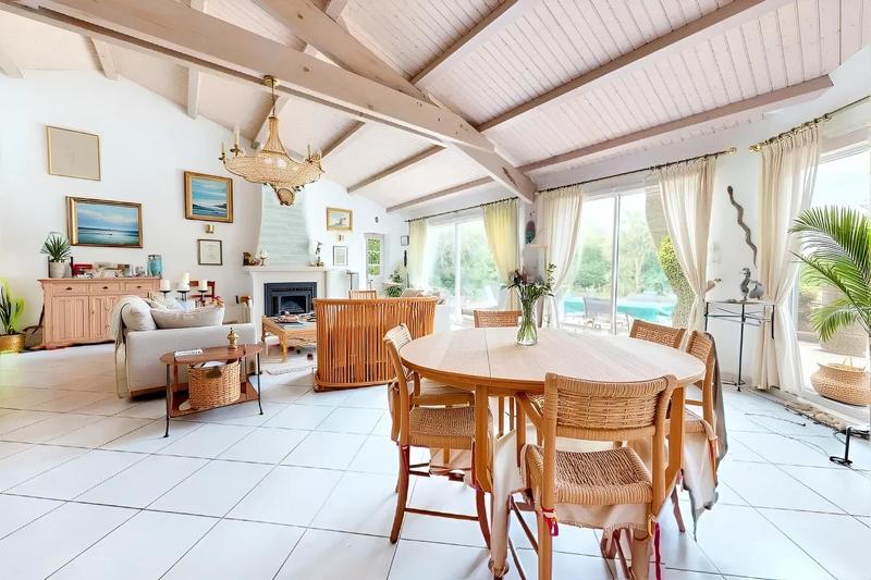 Maison - 120 m² - 5 pièces